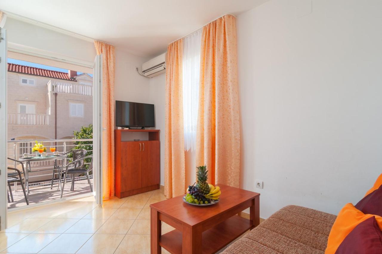 Apartments Island Beat Supetar Habitación foto