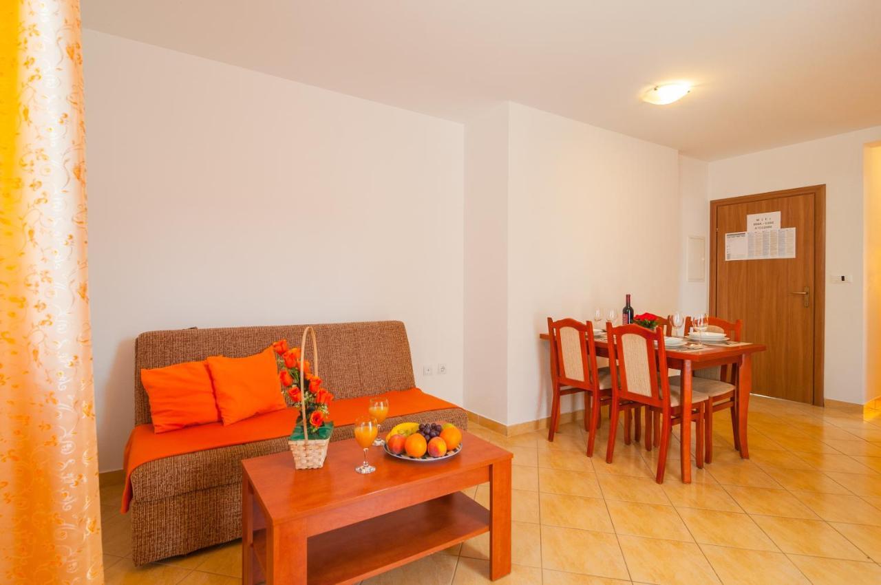 Apartments Island Beat Supetar Exterior foto
